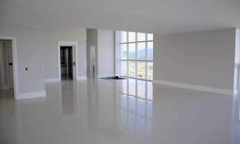 Imagem 7: Apartamento de 490 metros quadrados no bairro Barra Sul com 7 quartos