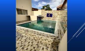 Imagem 3: Sobrado com amplo quintal e piscina em Itanhaém