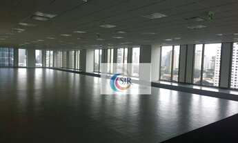 Imagem: Conjunto comercial de 1800 m²com 42 vagas