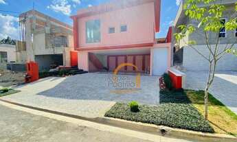 Imagem 4: Belíssima casa muito clara e ensolarada à venda!