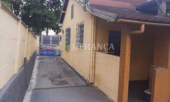 Imagem: Casa com quintal Residencial e comercial