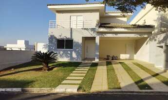 Imagem: Lindo sobrado à venda no Condomínio Villa