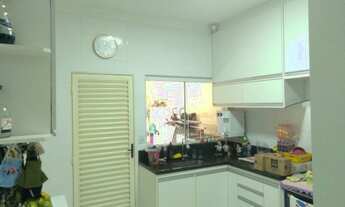 Imagem 4: Casa para venda possui 300 metros quadrados com 3 quartos em Maravilha - Uberlândia - MG