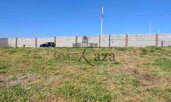 Imagem 2: Casa de condomínio para venda possui 250 metros quadrados