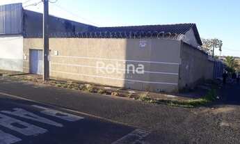 Imagem: Casa para aluguel, 2 quartos, 1 vaga, Lagoinha