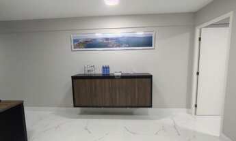 Imagem 7: Livia Machado Imóvel , vende Sala recém - reformada na Enseada do Suá