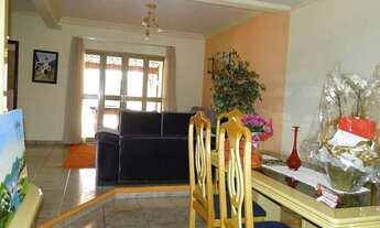 Imagem 5: Sobrado para venda tem 251 metros quadrados e 4 quartos em Centro - Araraquara - SP