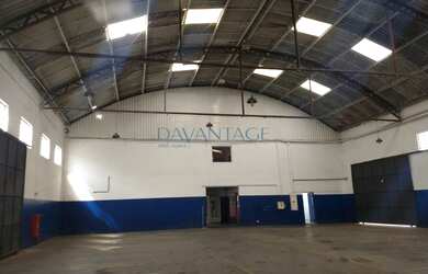 Imagem 4: Galpão para locação, 2048m2, 8 metros de pé direito, ambulatório, copa e espaço para escri