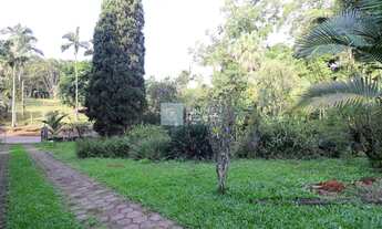 Imagem 3: Amplo terreno localizado no bairro Escola Agrícola!