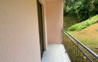 Imagem 6: Apartamento com 2 quartos e varanda em Olaria, Nova Friburgo, por R$ 195.000,00