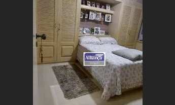 Imagem 6: Apartamento com 2 dormitórios, 1 suíte, DCE e 1 vaga de garagem à venda, 83 m² por R$ 650