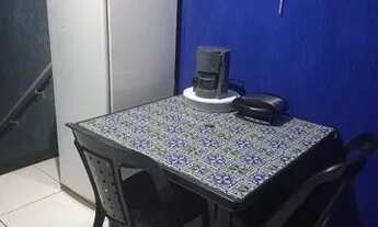 Imagem 3: Suíte privativa com duas camas em Xerém