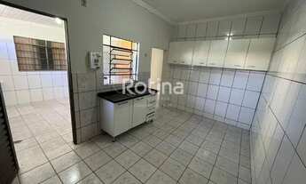 Imagem 4: Casa para aluguel, 2 quartos, 1 vaga, Brasil - Uberlândia/MG