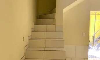 Imagem 5: Casa amarela Casa com 2 dormitórios