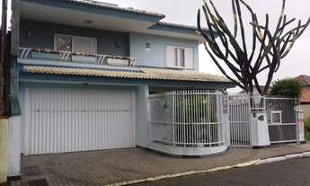 Imagem 2: SOBRADO COM PISCINA MUITO PRÓXIMO A PRAIA