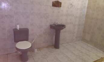 Imagem 4: Casa Ampla 3/4 ( **Sendo Uma Suíte** ) Varanda / Garagem etc...