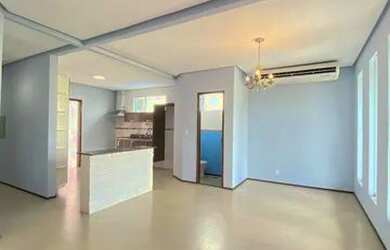 Imagem 3: Casa de Alto Padrão, no Forest Hill, com 3 suítes, 4 banheiros, edícula e piscina