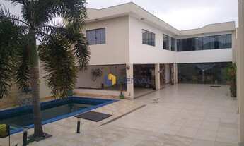 Imagem: Sobrado com 4 quartos com Piscina à venda