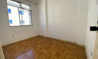 Imagem 2: Sala e quarto no Flamengo