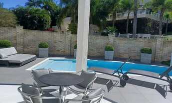 Imagem 3: Casa de alto padrão no Itacorubi