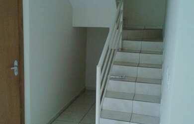 Imagem 4: Sobrado em condomínio 3qts sendo 1 suite pertinho da Av mangalô