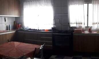 Imagem 3: Casa para Venda em Suzano, Jardim do Bosque, 4 dormitórios, 1 suíte, 2 banheiros, 3 vagas