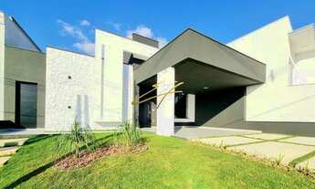 Imagem 2: Linda Casa em Condomínio Fechado, 3 Suítes e Piscina