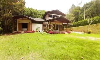 Imagem 3: Casa para venda tem 209 metros quadrados com 3 quartos em Itaipava - Petrópolis - RJ