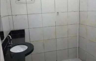 Imagem 2: CASA LOCALIZADA EM QUINTAS