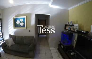 Imagem 2: Vende - Casa Residencial - 02 dormitórios 01com armário, sala de visitas, 02 banheiros com