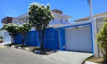 Imagem 3: Casa de condomínio para venda possui 300 metros quadrados com 4 quartos