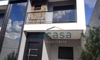 Imagem: Sobrado com 3 dormitórios, sendo 01 suíte