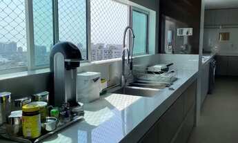 Imagem 5: ALUGO APARTAMENTO VISTA MAR COM 4 SUITES