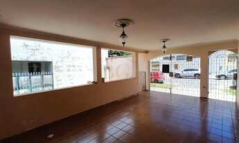 Imagem 2: Casa à venda no centro de Poços de Caldas