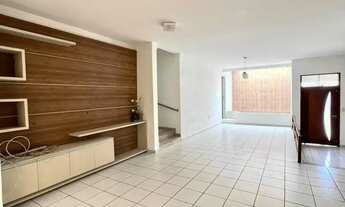 Imagem 5: Belíssima Casa 4/4 Sendo 03 Suites 450m² em Capim Macio