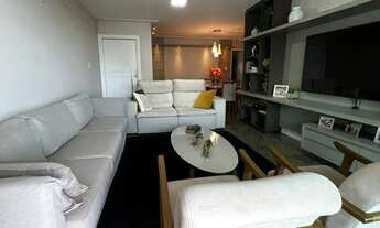 Imagem 6: Imóvel para aluguel e venda possui 210 metros quadrados com 4 quartos