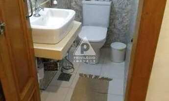 Imagem 4: Cada duplex , 3 suites ,churrasqueira, piscina , 4 vagas de garagem