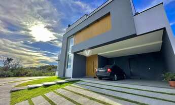 Imagem 2: Casa Alto Padrão em Condomínio Fechado