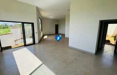 Imagem 5: Linda Casa no Cidade Jardim com 3 Suítes - Uberlândia - MG