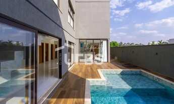 Imagem 6: Sobrado de Alto Padrão à Venda no Portal do Sol Green Vista para o Campo de Golfe