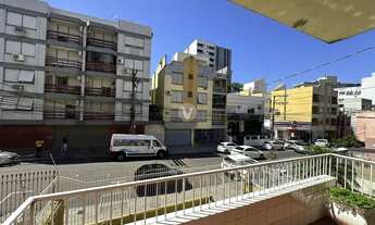 Imagem 3: Apartamento à venda, 3 dormitórios semimobiliado, com ótima localização central!