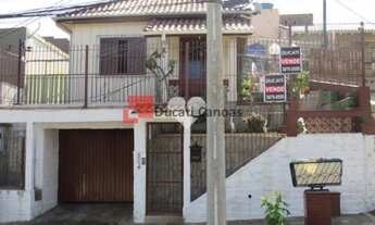 Imagem: Casa em terreno alto próximo a Ulbra