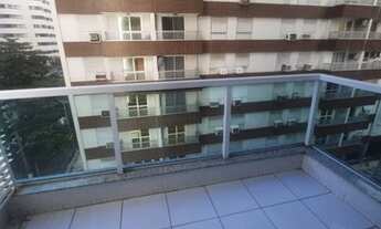 Imagem 2: Apartamento para venda com 75 metros quadrados com 2 quartos em Pitangueiras - Guarujá - S