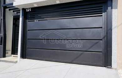 Imagem 2: Lindo imóvel novo de alto padrão, com boa lozação com área gourmet !