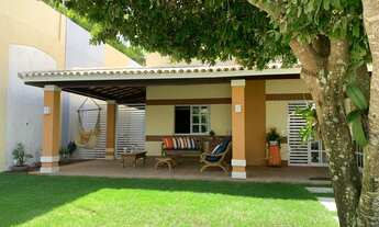 Imagem 2: Belíssima casa de alto padrão 4 suítes, reformadíssima na Pedra do Sal