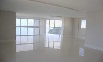 Imagem 4: Apartamento de 490 metros quadrados no bairro Barra Sul com 7 quartos