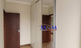 Imagem 4: Lindo Ap. com 02 quartos, Bairro Santa Monica. Planejado, bom acabamento e com ar condicio