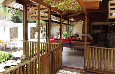 Imagem 4: Casa alto padrão, com incrível área de lazer, contendo 300 m² construída e 600m² de terren