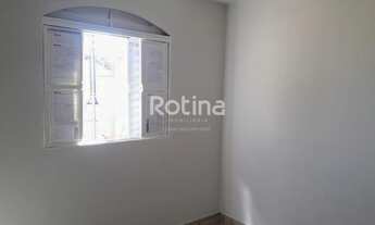Imagem 6: Casa à venda, 2 quartos, 3 vagas, Luizote de Freitas - Uberlândia/MG