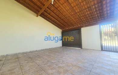 Imagem 3: Ref.: 6078 - Casa no bairro Regissol, com garagem coberta, quintal com jardim e 2 banheiro